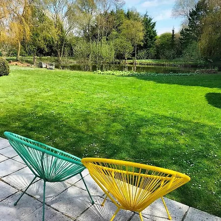 לינה וארוחת בוקר La Mouillere Verton
